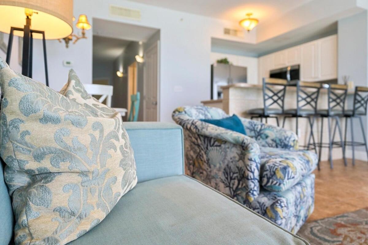 Celadon 307 1 Bedroom 2 Ba Oceanfront Apartment *